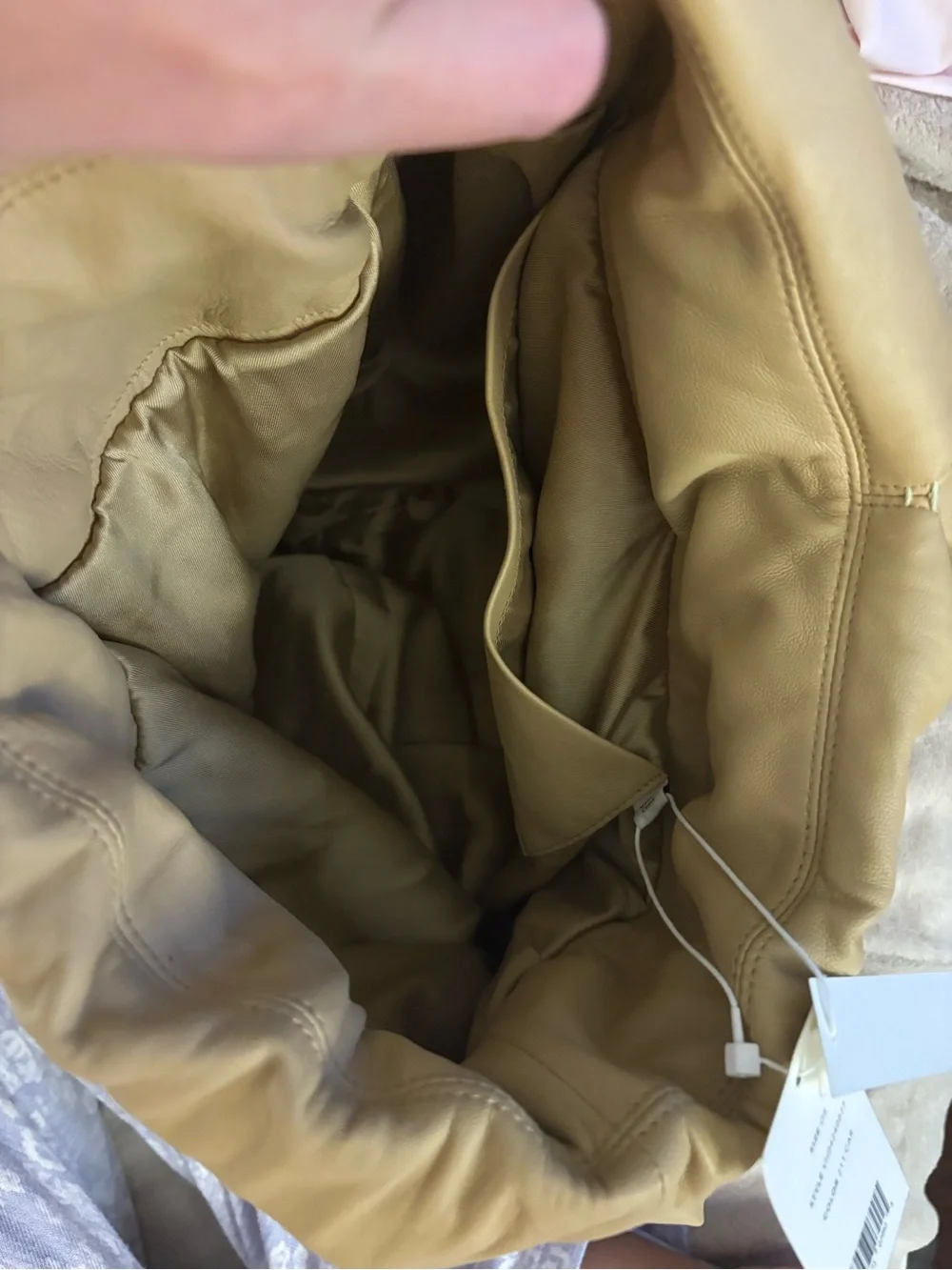 VINCE leather pouch bag caramel NWT